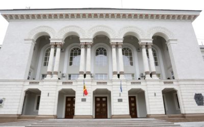 Declarație: politicienii trebuie să înceteze intimidarea judecătorilor